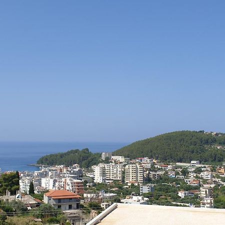 Family Apartments Himara 外观 照片