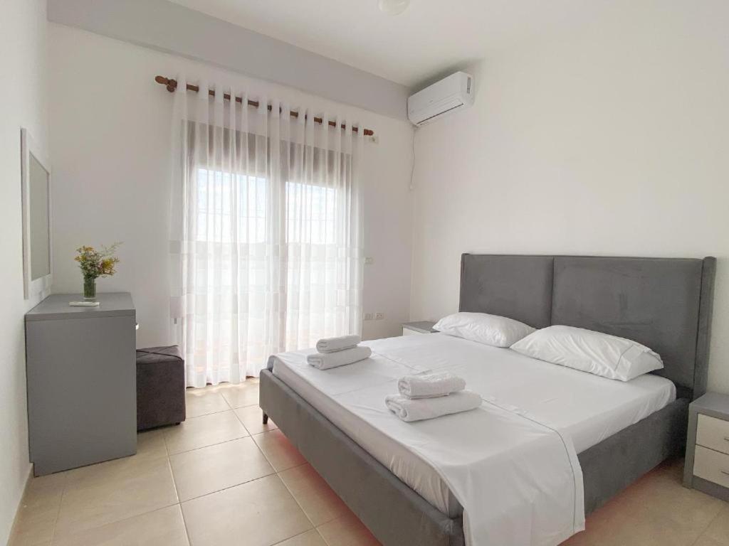 Family Apartments Himara 外观 照片