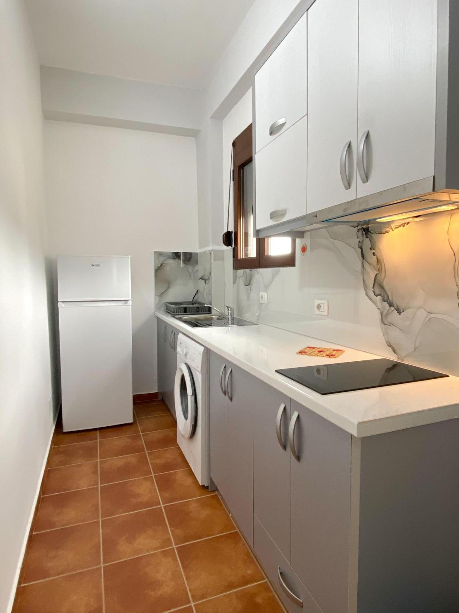 Family Apartments Himara 外观 照片